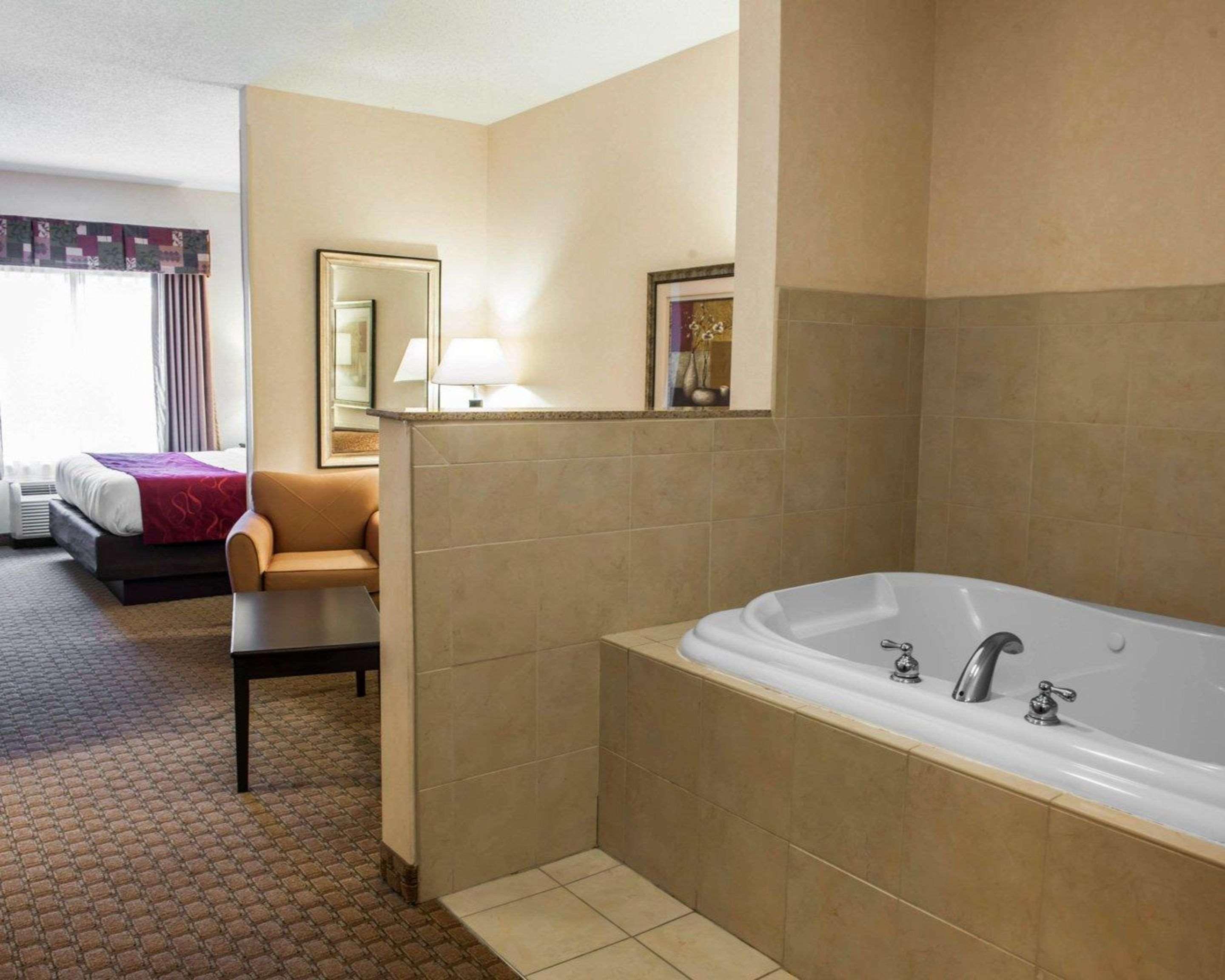 Comfort Suites Southport Dış mekan fotoğraf