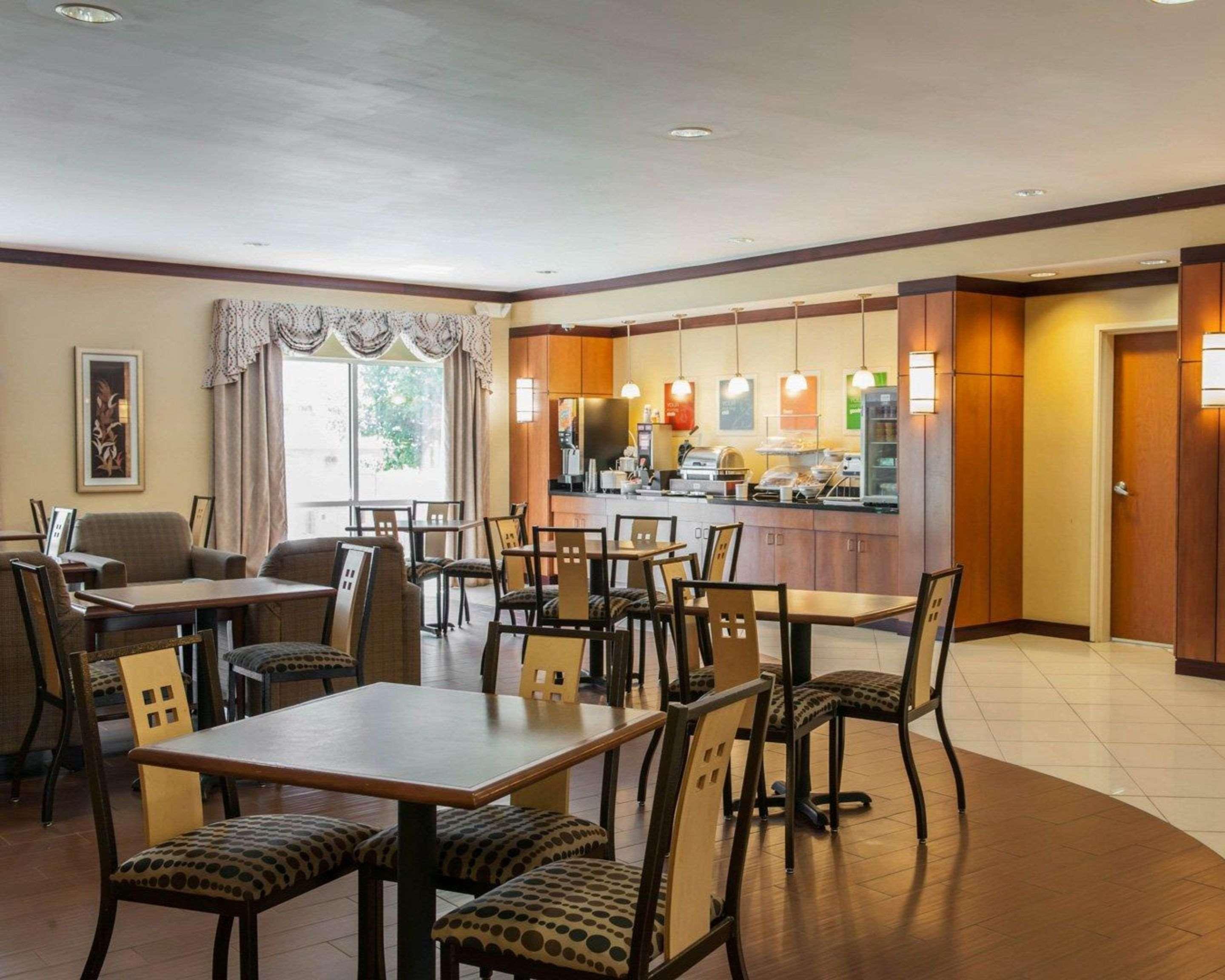 Comfort Suites Southport Dış mekan fotoğraf